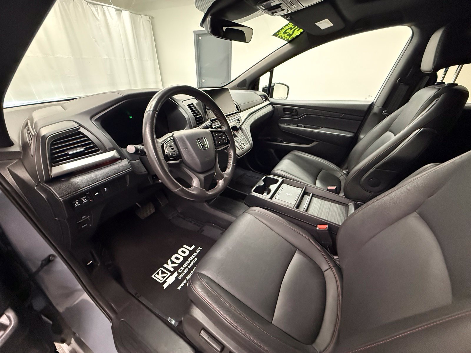 Used 2025 Honda Odyssey Sport-L image 12