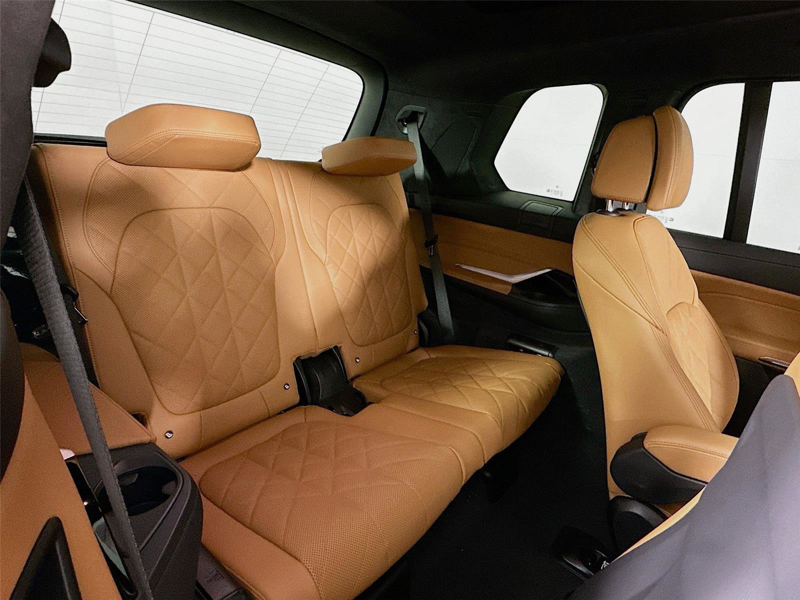 New 2026 BMW X7 xDrive40i w/ M Sport Package image 28