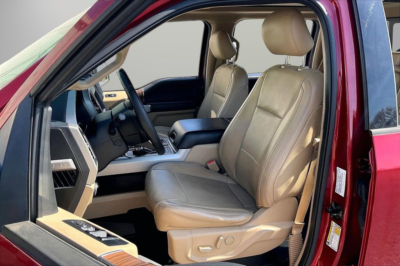 Used 2017 Ford F150 Lariat w/ Equipment Group 502A Luxury image 23