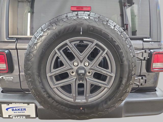 Used 2024 Jeep Wrangler Sport S image 35