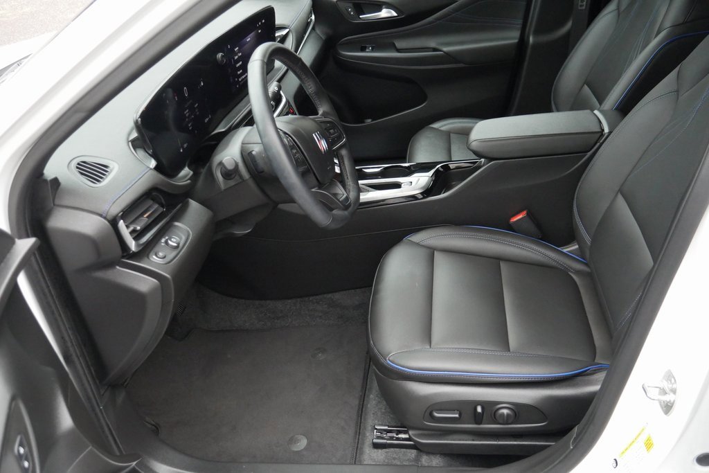 Used 2024 Buick Envista Sport Touring w/ Convenience I Package image 8