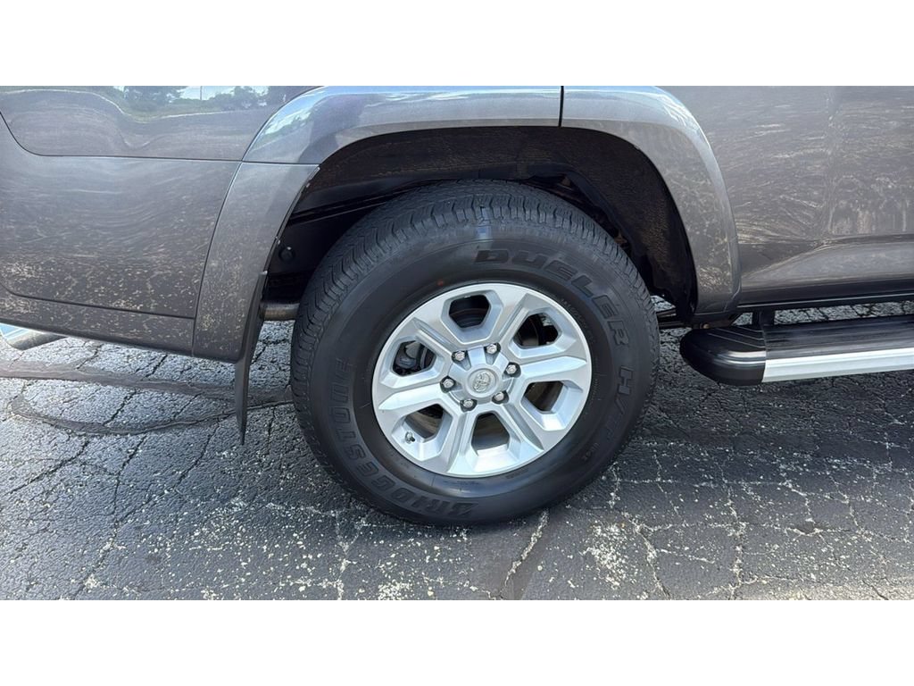 Certified 2019 Toyota 4Runner SR5 Premium AWD/4WD image 13