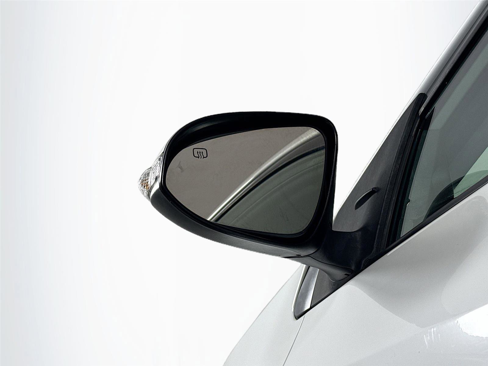 Used 2017 Toyota Corolla SE image 5