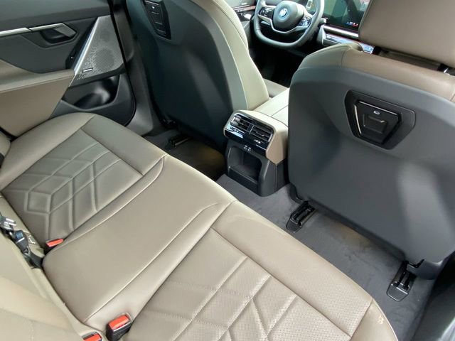 New 2025 BMW i5 eDrive40i w/ Premium Package image 14