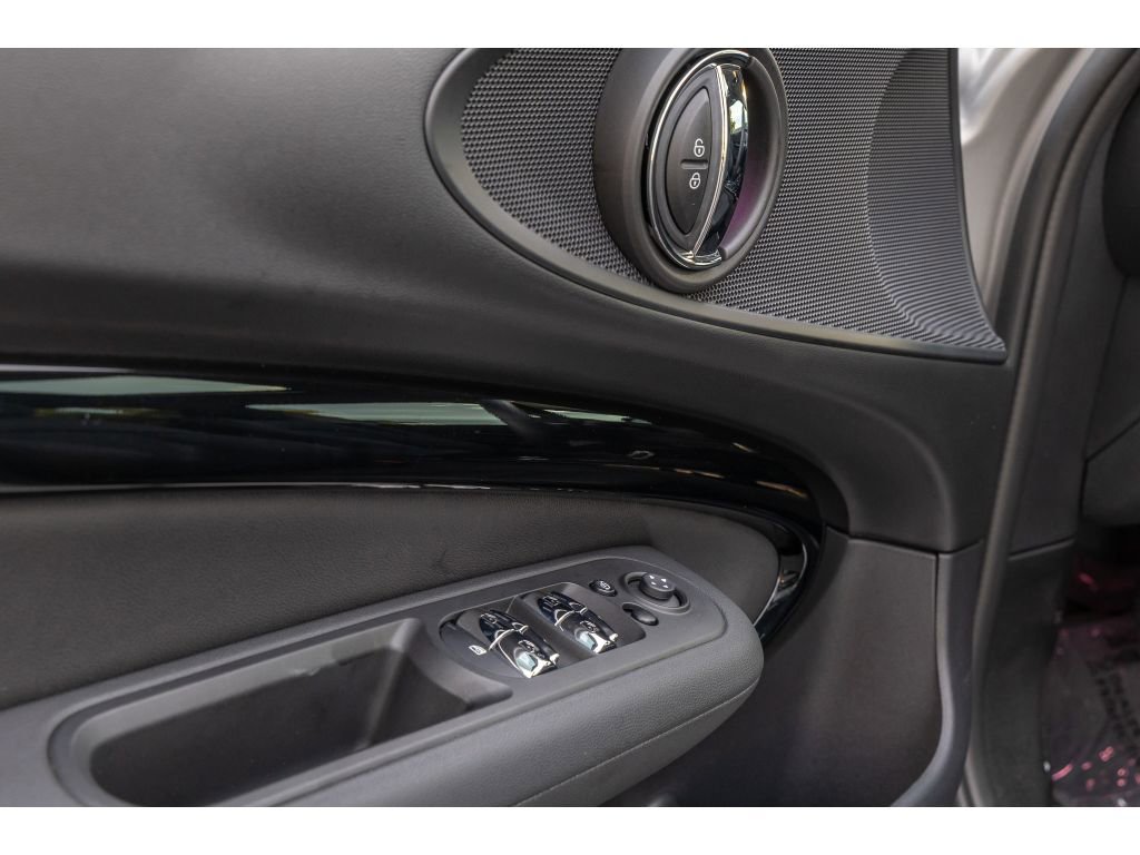 Used 2024 MINI Cooper Clubman S image 19