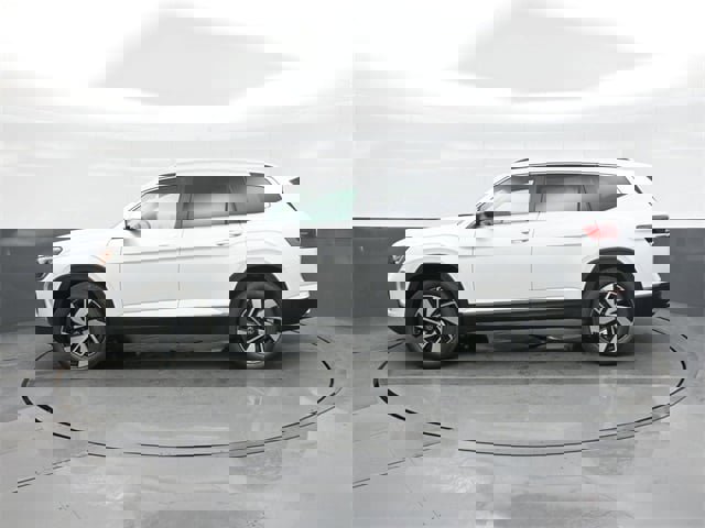 New 2026 Volkswagen Atlas SEL image 4