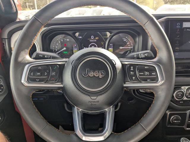 Used 2024 Jeep Wrangler Unlimited Sahara image 32