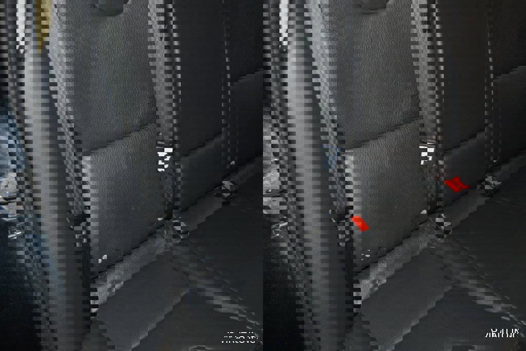 Used 2011 Volvo XC60 3.2 image 24