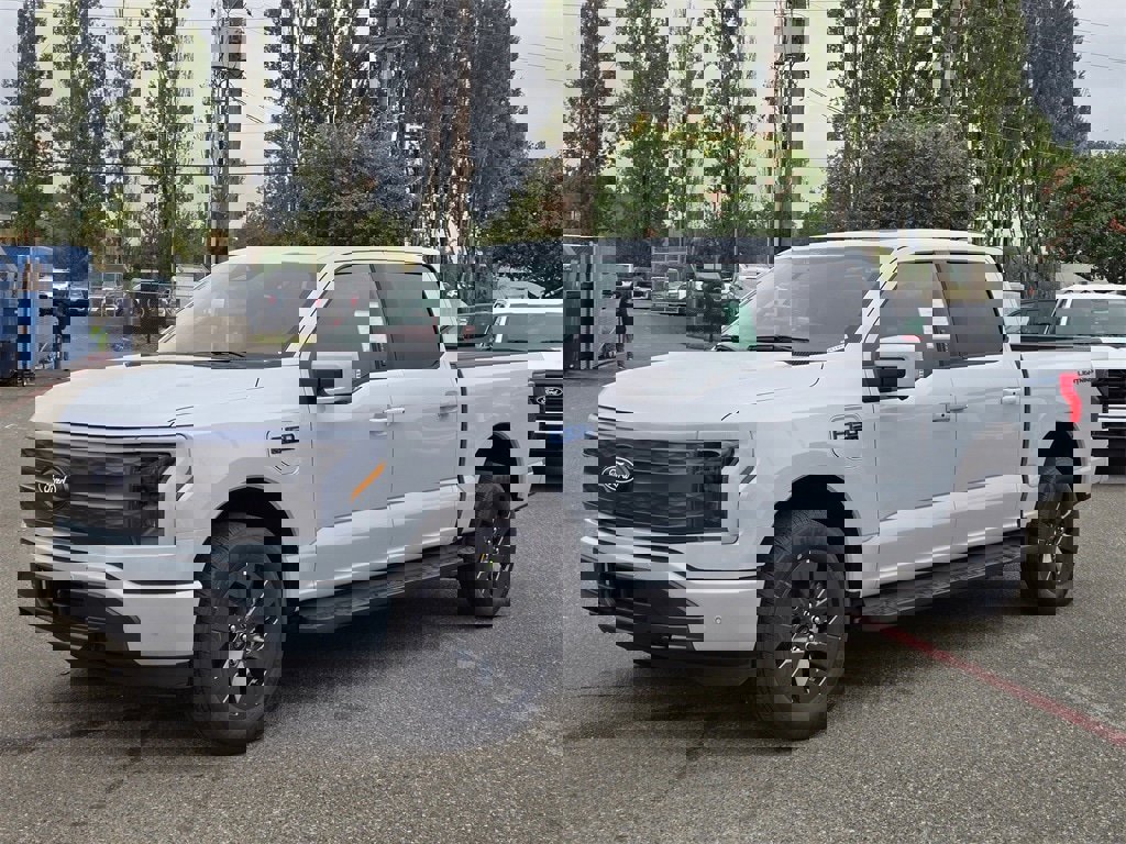 New 2025 Ford F150 Lightning Lariat