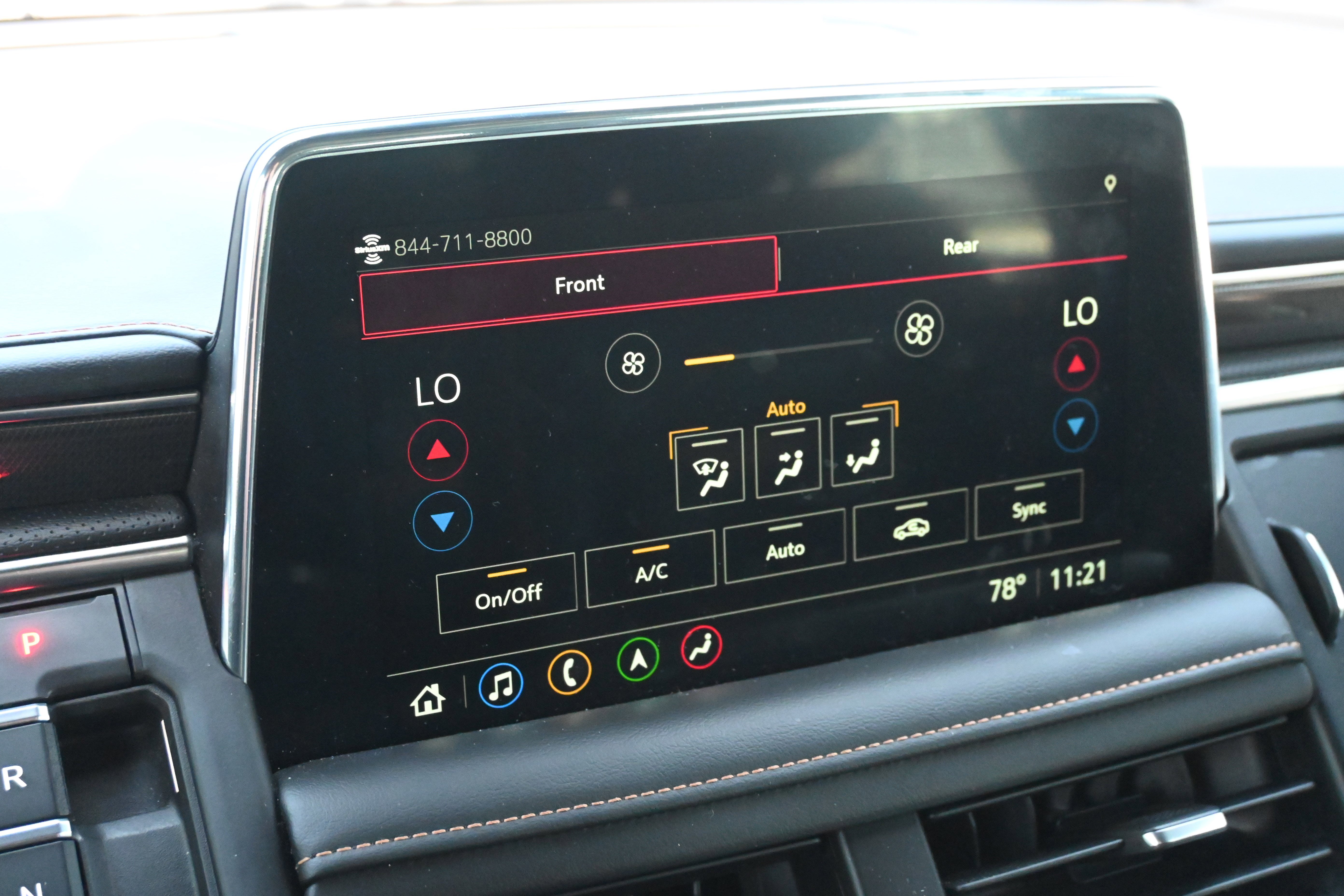 Used 2021 GMC Yukon XL AT4 w/ Rear Media and Nav Package AWD/4WD image 27