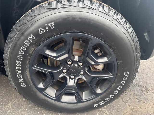 Used 2022 Jeep Cherokee Trailhawk w/ Comfort/Convenience Group image 29