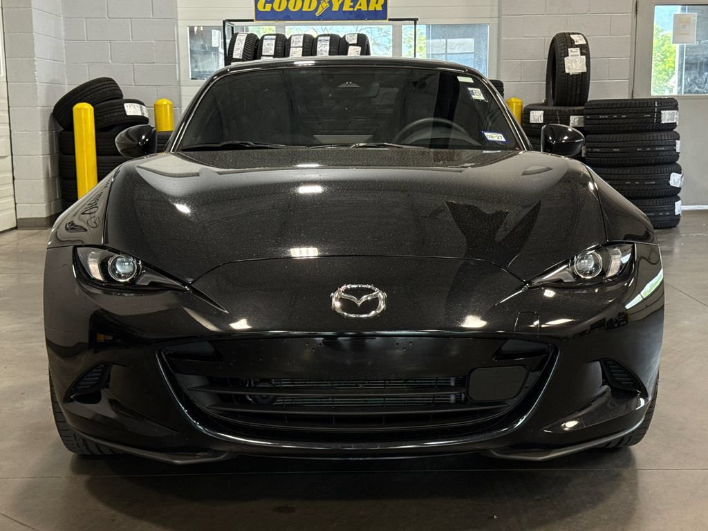 Certified 2025 MAZDA MX-5 Miata RF Grand Touring RWD image 2