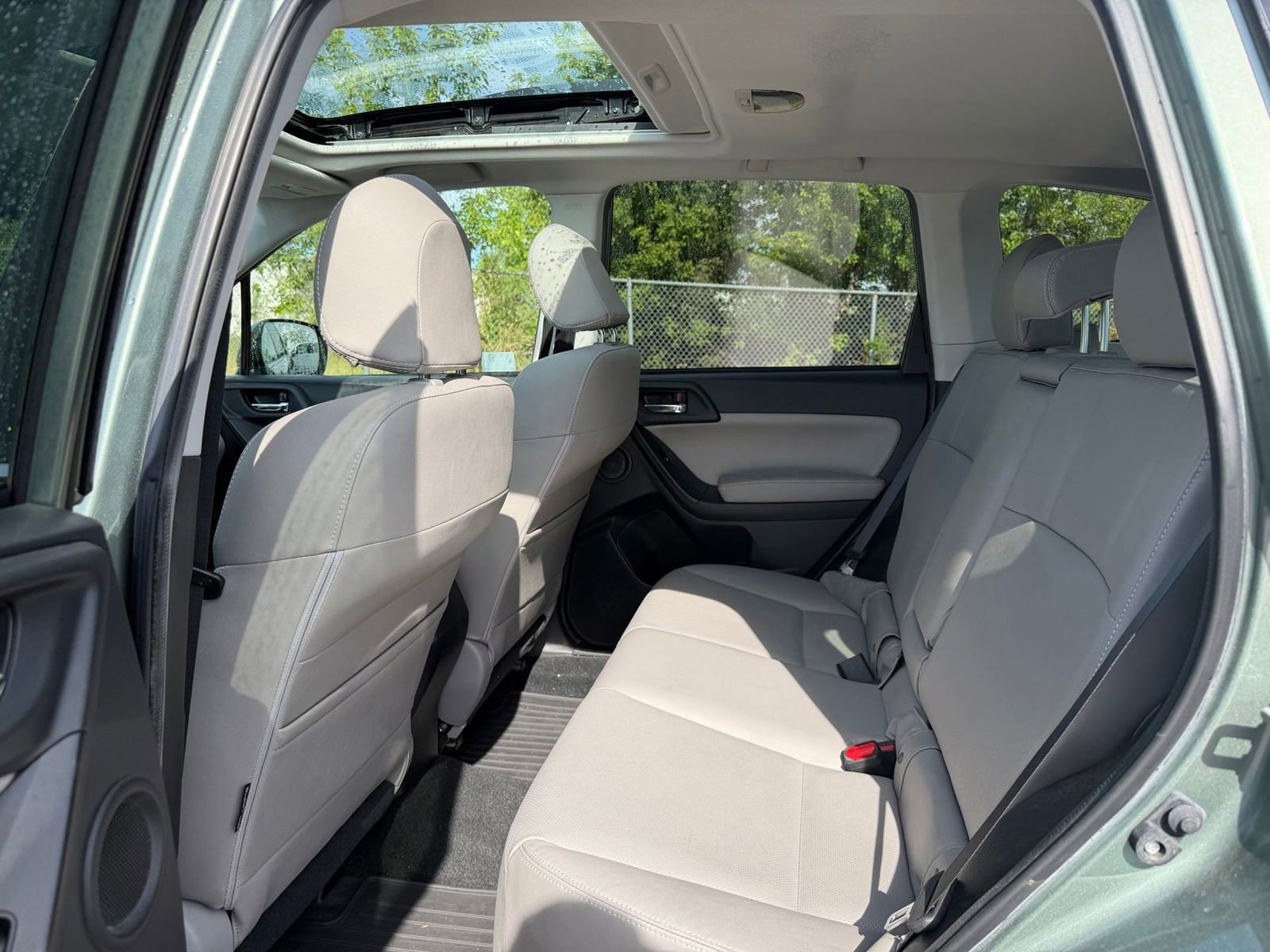 Used 2015 Subaru Forester 2.5i Touring w/ Popular Package #2 AWD/4WD image 10