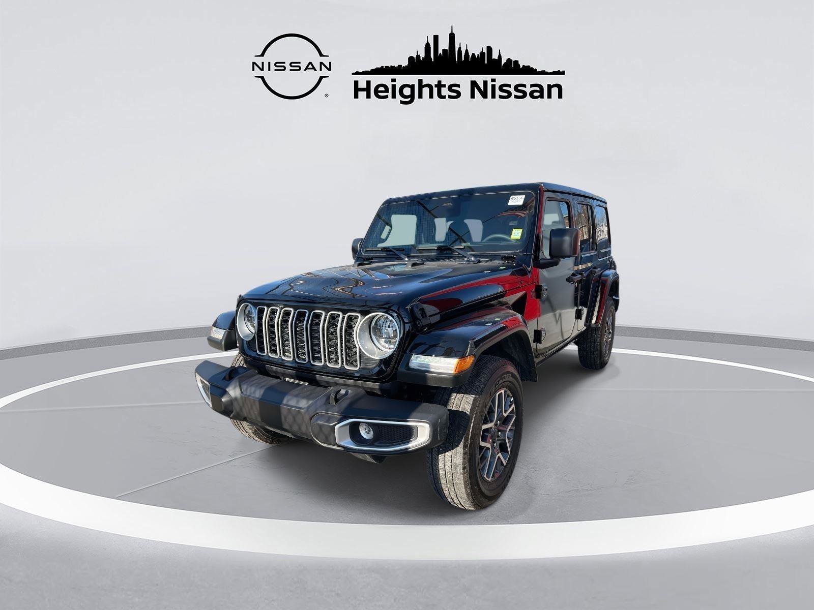 Used 2025 Jeep Wrangler Sahara image 4