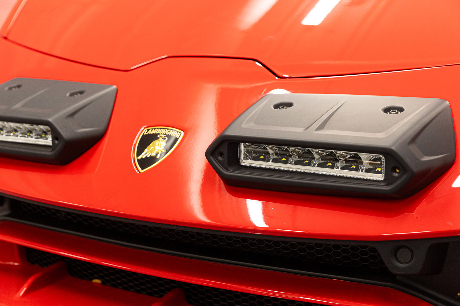 Used 2023 Lamborghini Huracan Sterrato image 7