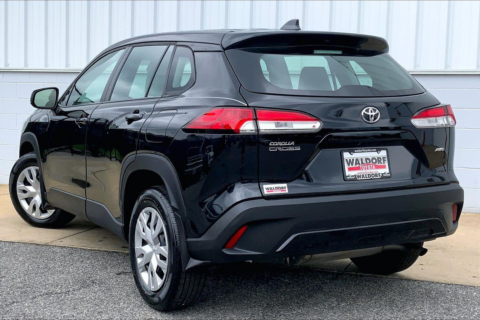 Used 2022 Toyota Corolla Cross L AWD/4WD image 15