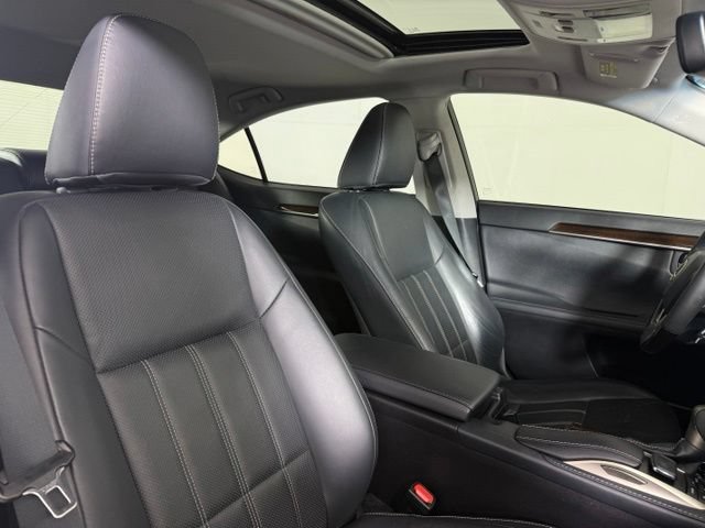 Used 2018 Lexus ES 350 w/ Luxury Package w/Wood Trim FWD image 17