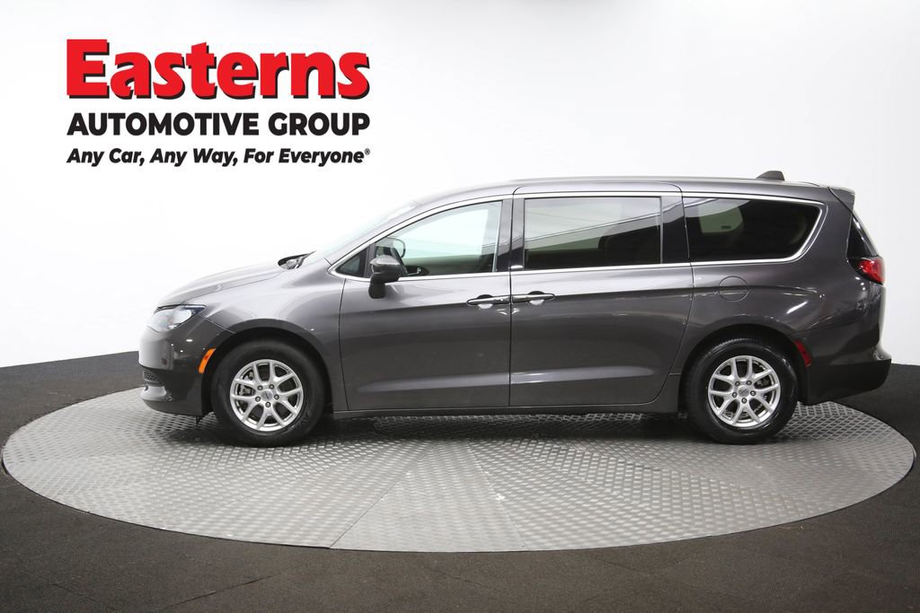 Used 2023 Chrysler Voyager LX image 60