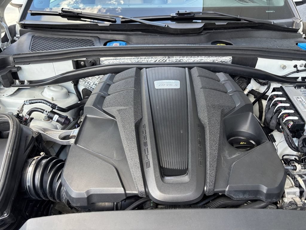 Used 2020 Porsche Macan S AWD/4WD image 17