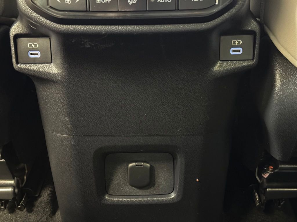 Used 2024 Toyota Grand Highlander AWD image 17