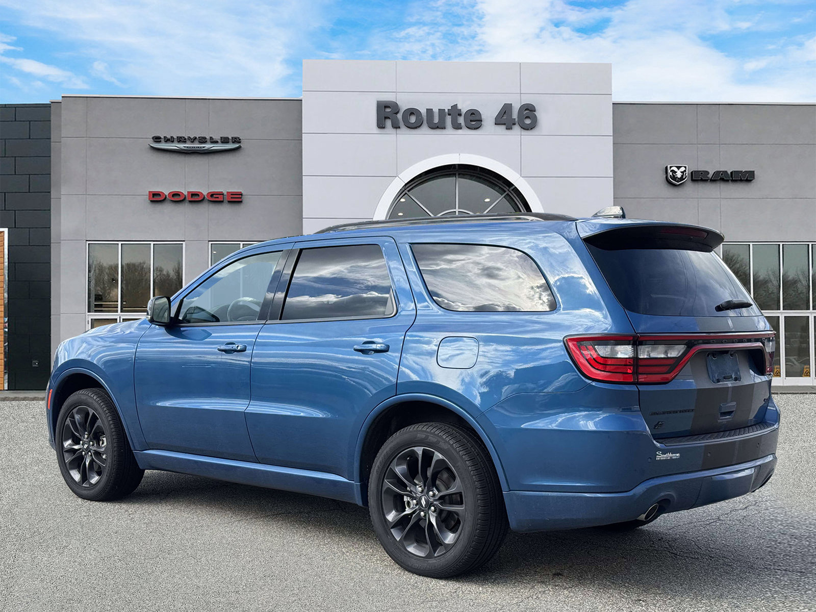 Used 2025 Dodge Durango GT AWD/4WD image 7