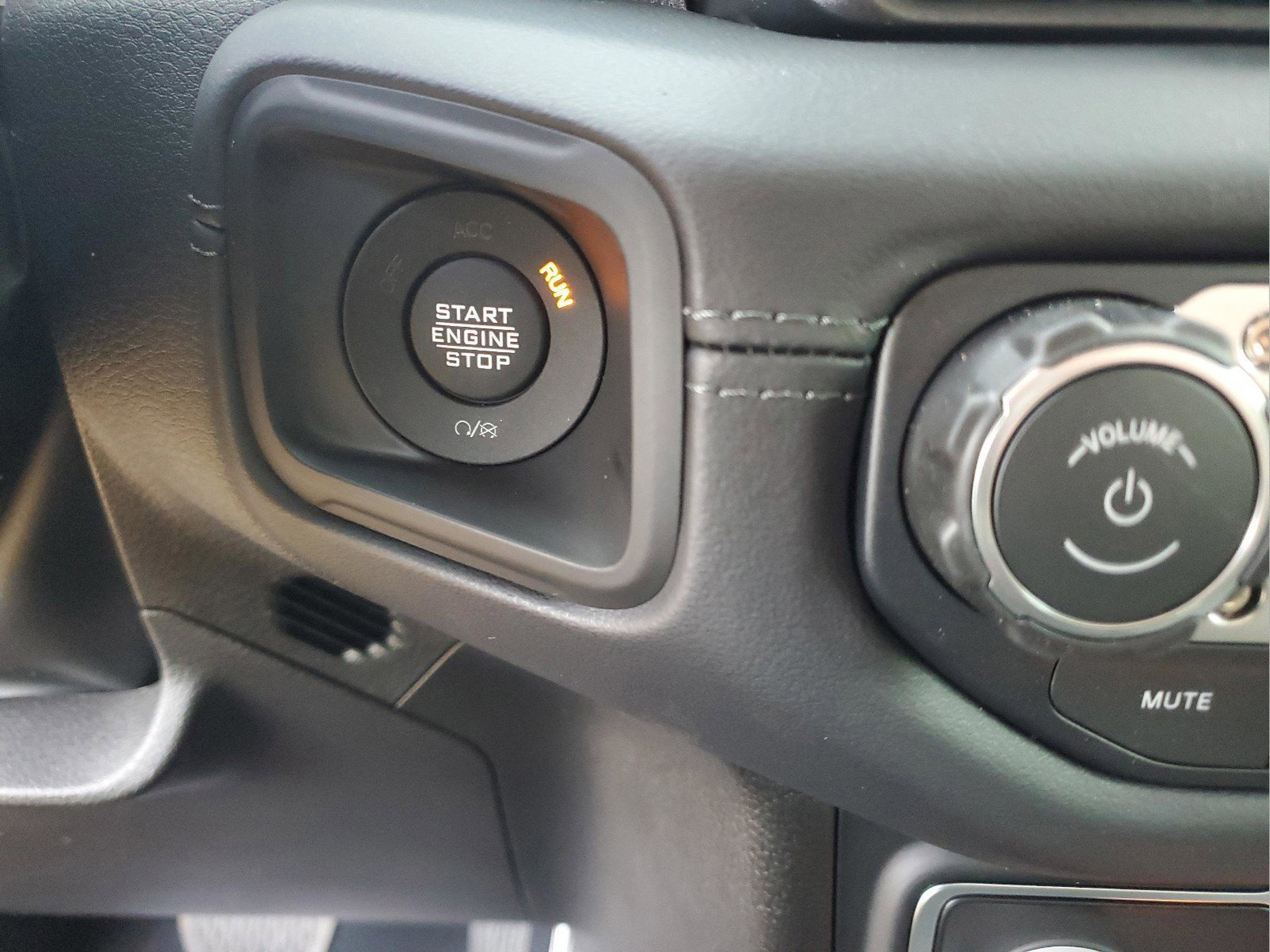 New 2026 Jeep Gladiator Mojave image 12