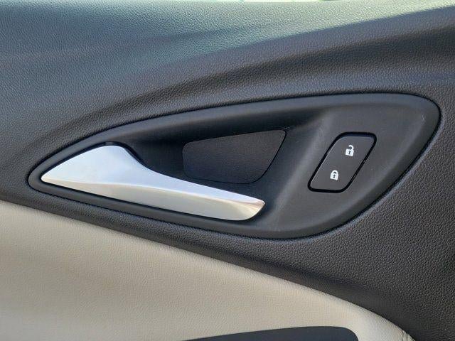 Used 2024 Buick Encore GX Preferred FWD image 17