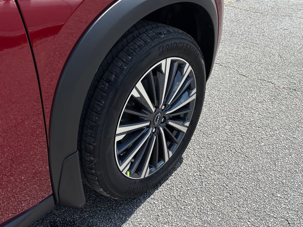 New 2026 Nissan Pathfinder Platinum FWD image 31