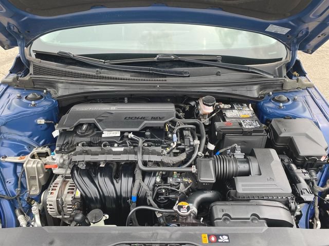 Used 2023 Hyundai Elantra SEL FWD image 27