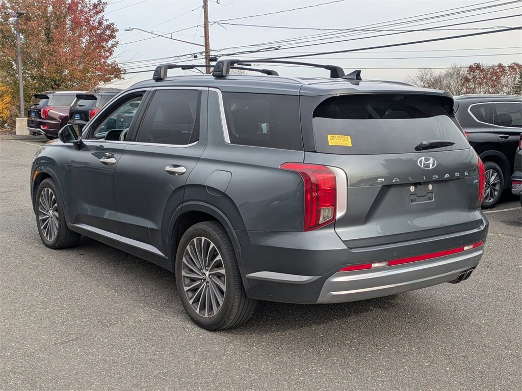 Used 2023 Hyundai Palisade Calligraphy image 4