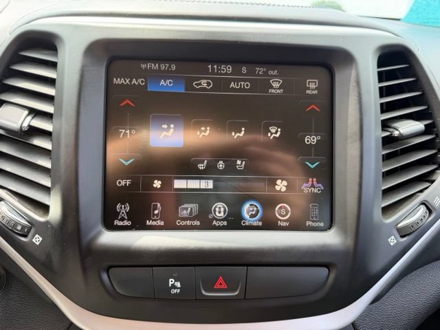 Used 2016 Jeep Cherokee Overland AWD/4WD image 20