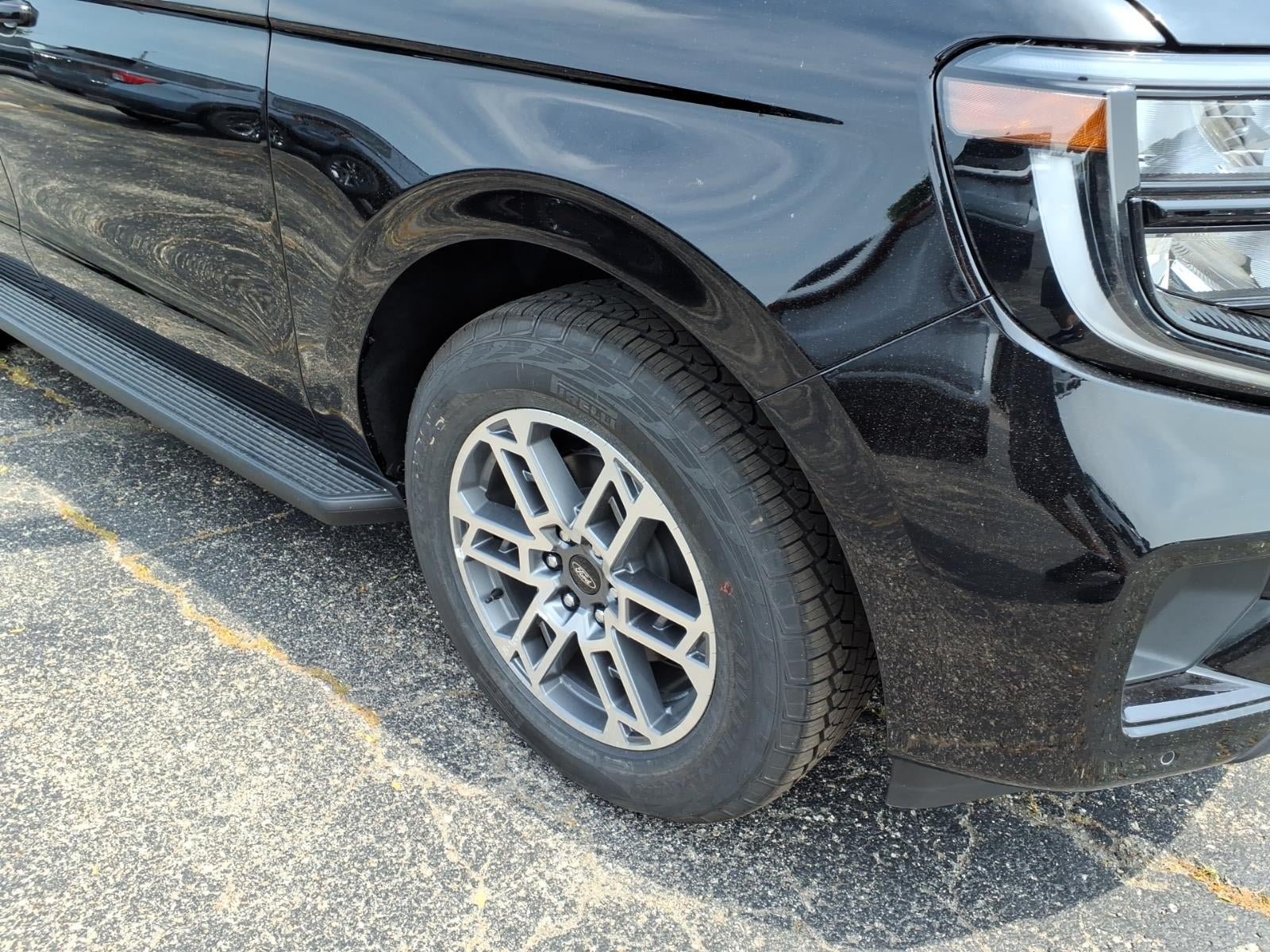 New 2026 Ford Expedition Active AWD/4WD image 4