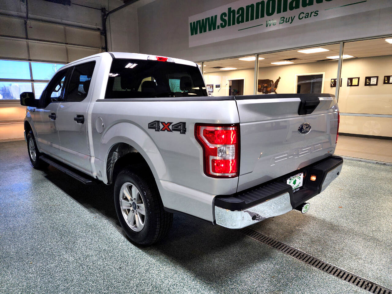 Used 2018 Ford F150 XLT w/ Equipment Group 301A Mid image 9