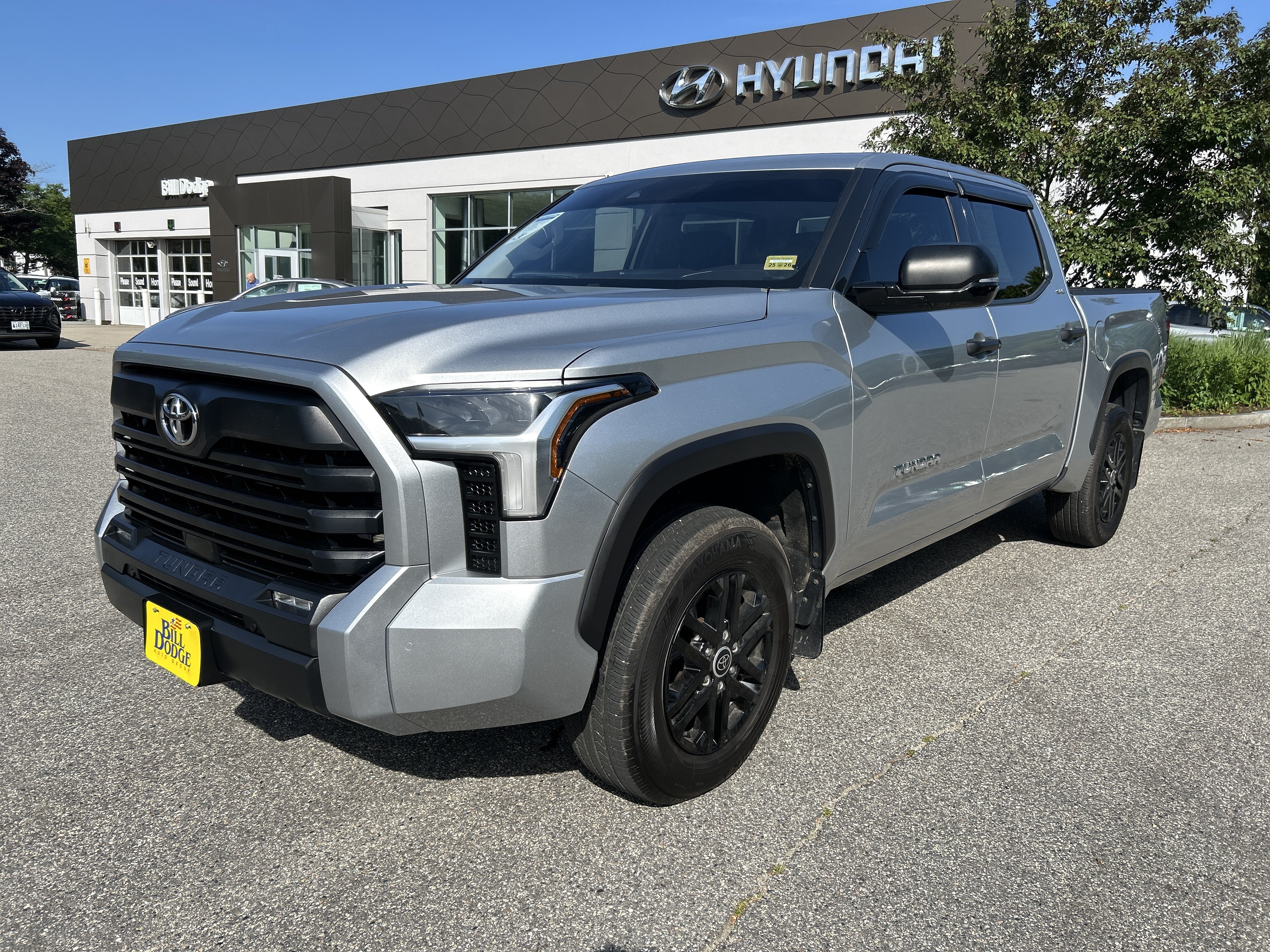 Used 2023 Toyota Tundra SR5 w/ SR5 Convenience Package AWD/4WD video 1