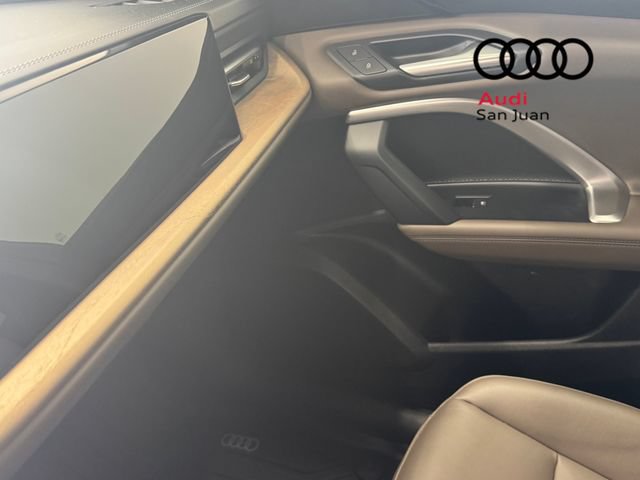 Used 2025 Audi Q5 Premium w/ Convenience Package AWD/4WD image 32
