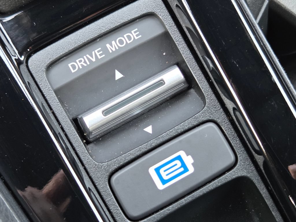 Certified 2025 Honda Accord Sport image 8