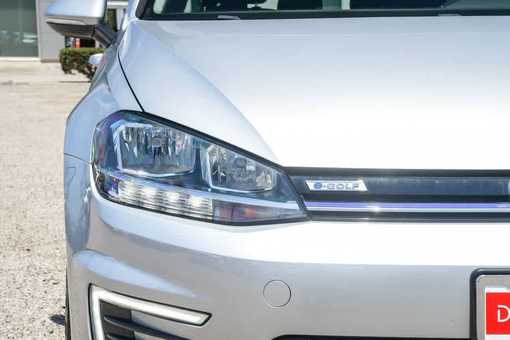 Used 2019 Volkswagen e-Golf SE FWD image 4