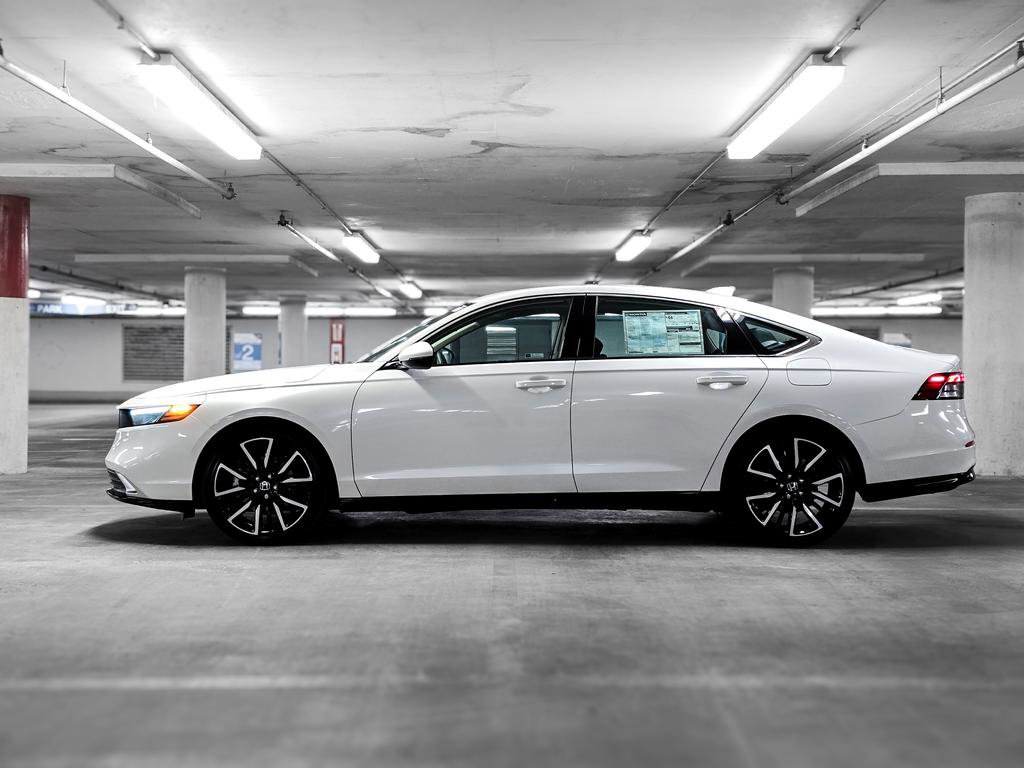 Used 2023 Honda Accord Touring image 13