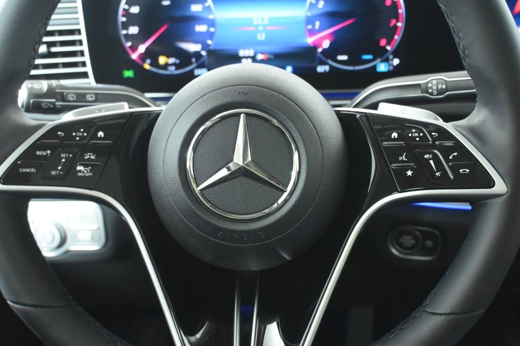 New 2026 Mercedes-Benz GLS 450 4MATIC image 18