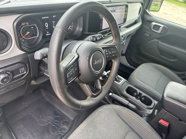 Used 2024 Jeep Wrangler Unlimited Sport AWD/4WD image 12