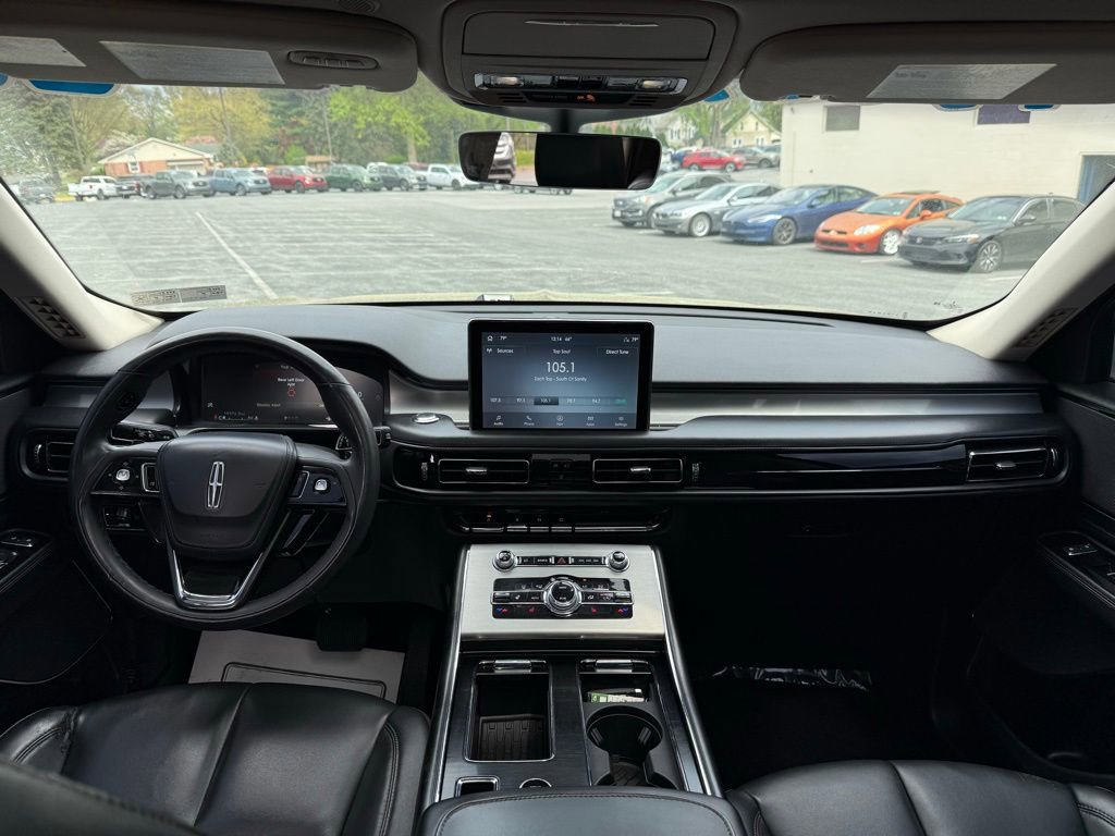 Used 2023 Lincoln Aviator AWD w/ Premium Package image 14
