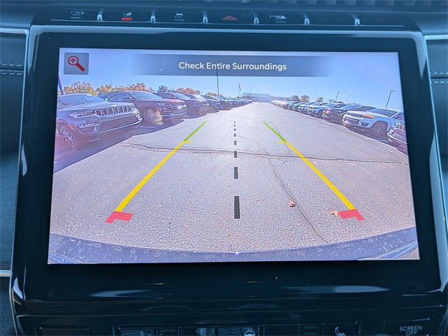 New 2025 Jeep Grand Cherokee Limited w/ Black Appearance Package image 25