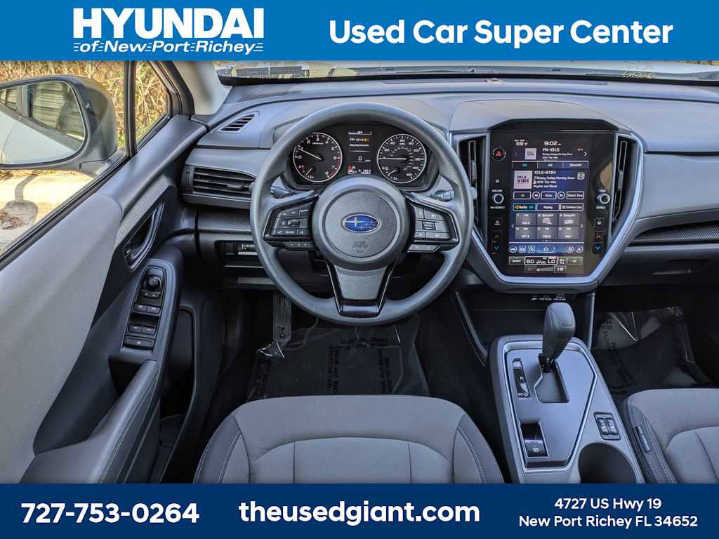 Used 2025 Subaru Crosstrek 2.0i Premium image 18