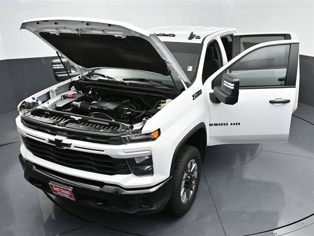 Used 2024 Chevrolet Silverado 2500 Custom w/ Custom Value Package AWD/4WD image 42