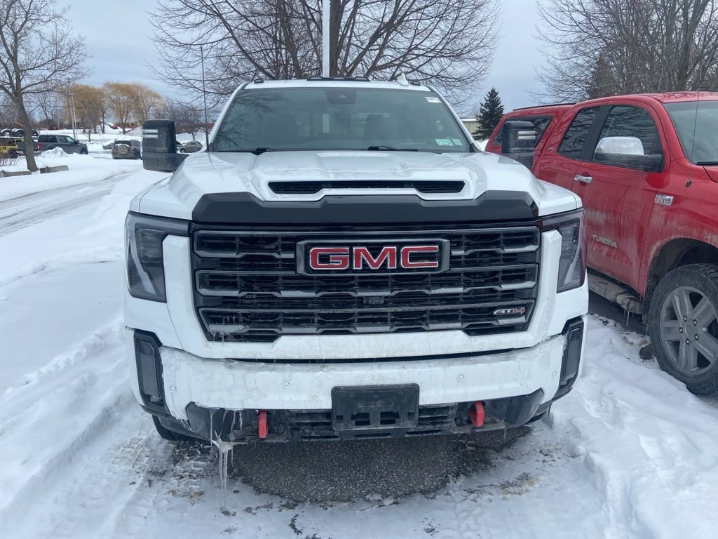 Used 2024 GMC Sierra 2500 AT4 w/ AT4 Premium Plus Package image 2