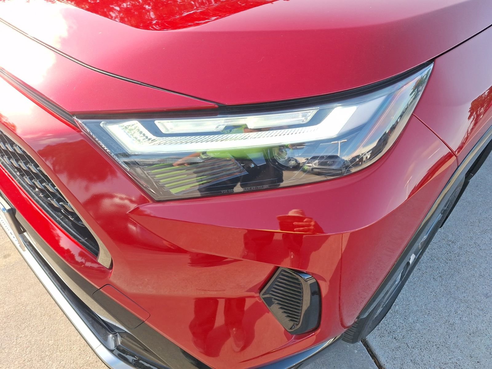 Used 2024 Toyota RAV4 SE w/ Weather & Moonroof Package AWD/4WD image 10