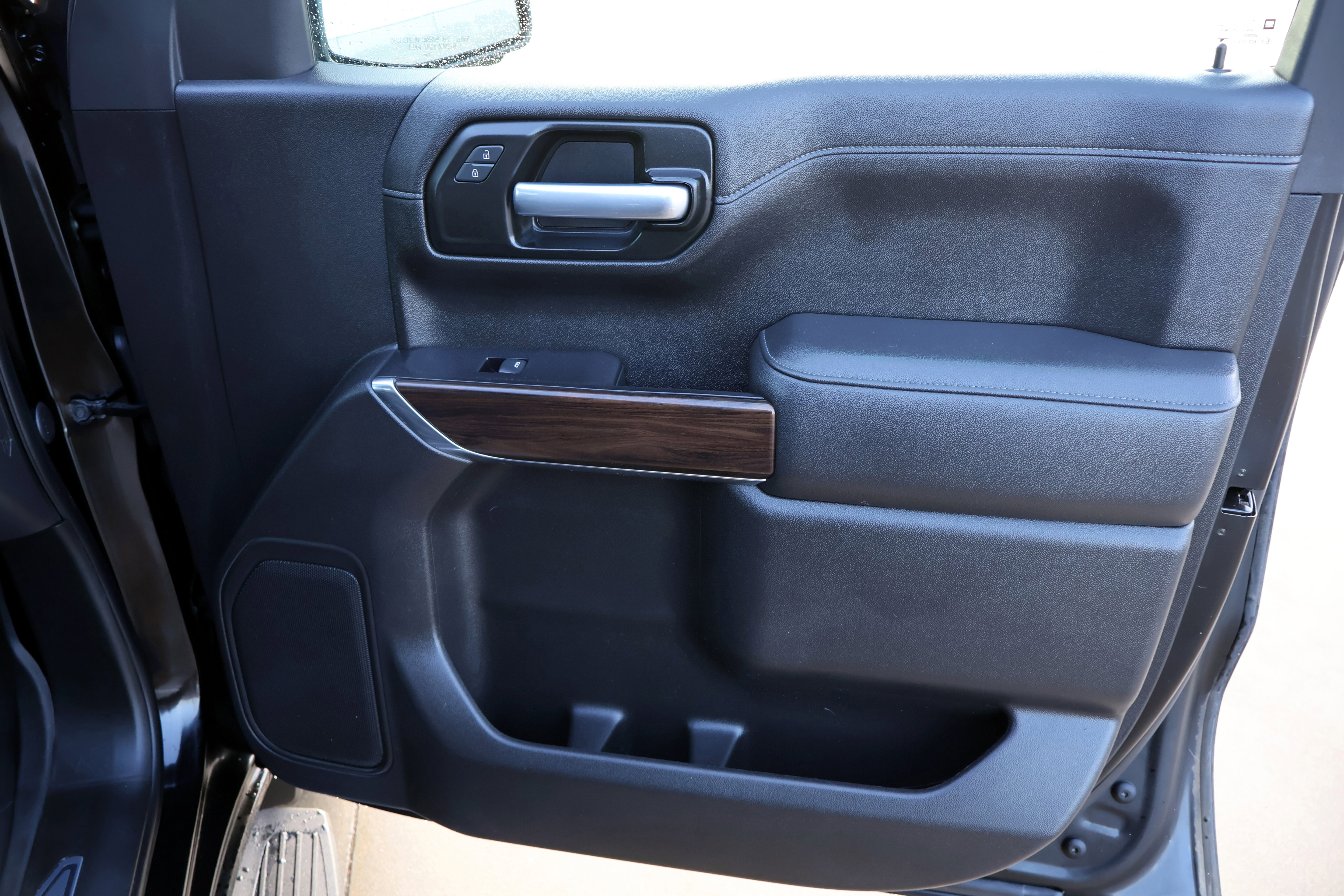 Used 2021 GMC Sierra 1500 SLT image 14