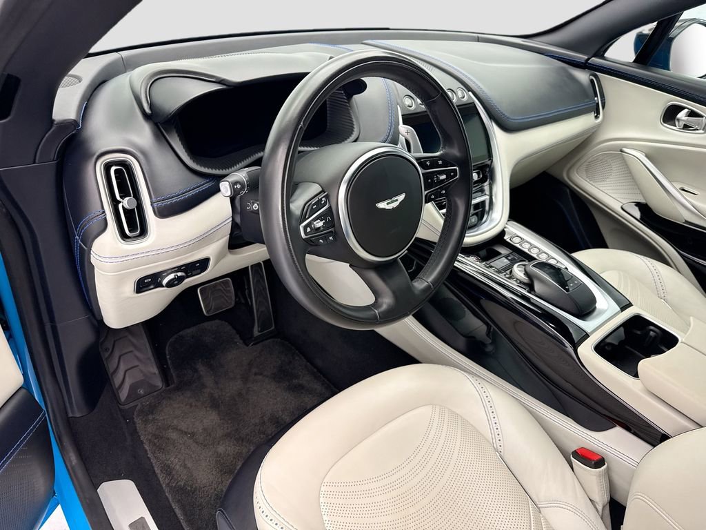 Used 2022 Aston Martin DBX image 9