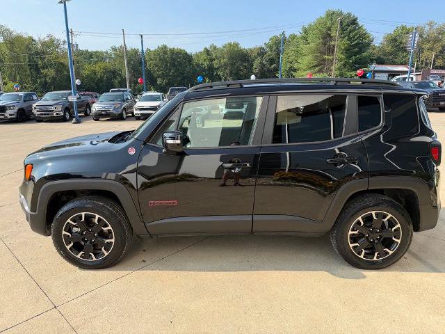 Used 2023 Jeep Renegade Trailhawk w/ Trailer Tow Group AWD/4WD image 4