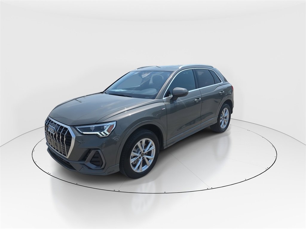 New 2025 Audi Q3 2.0T Premium image 4